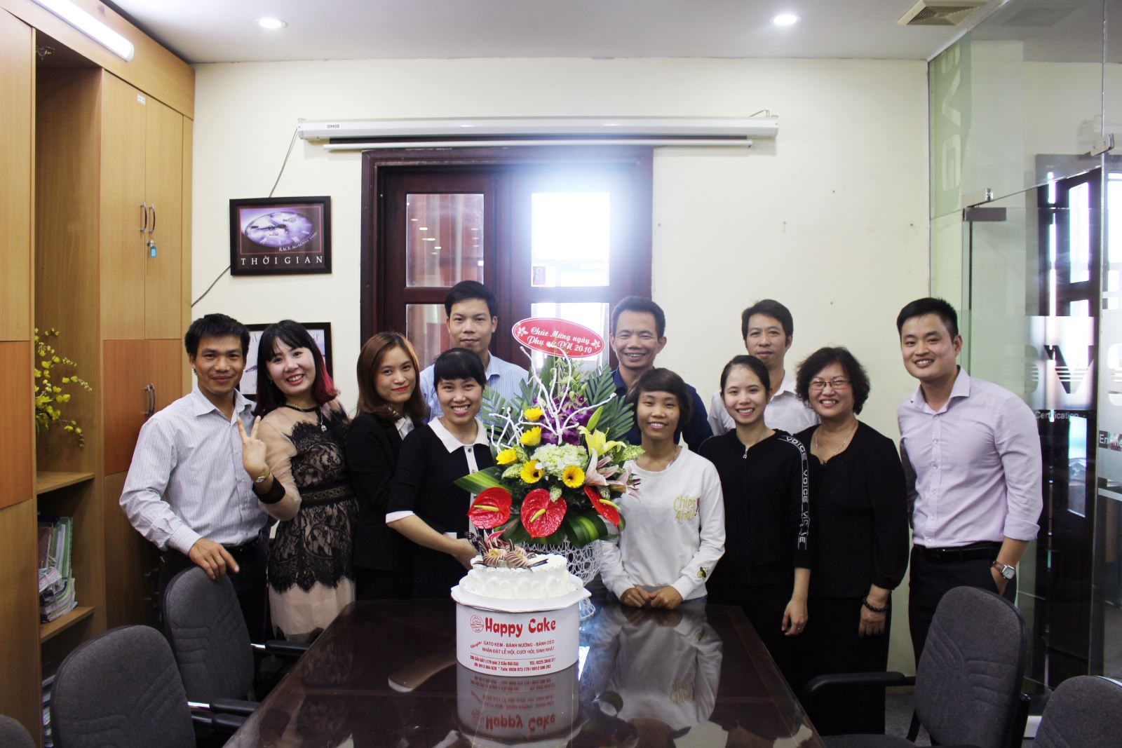 Chúc mừng 20-10 Phụ nữ của 2 công ty Chuc mung 20-10