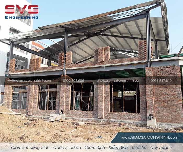 Giam sat thi cong xay dung nha thep tien che tai Hai Phong